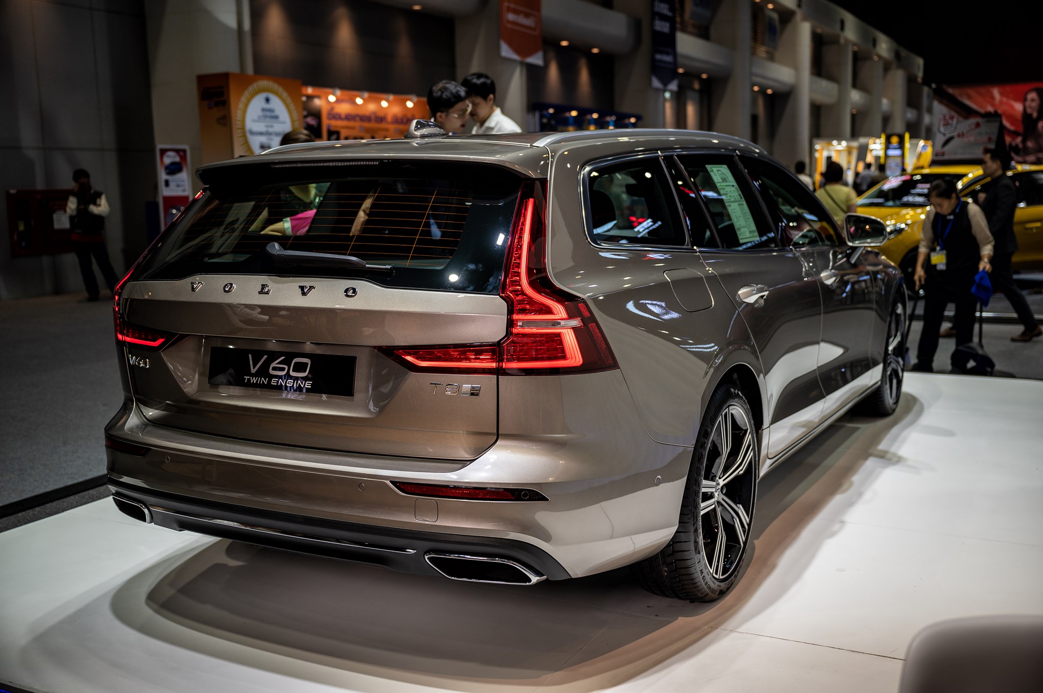 Volvo V60 Plug in Hybrid Motor Expo 2019