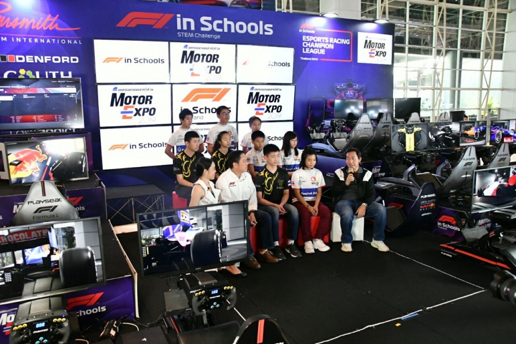 F1SCHOOl_191207_0022