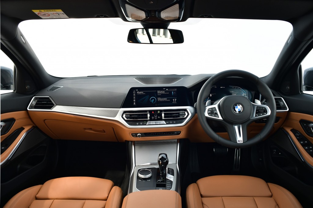 BMW 330e M Sport (CKD) (34)