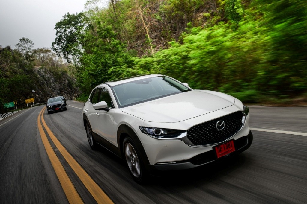 CX-30_2