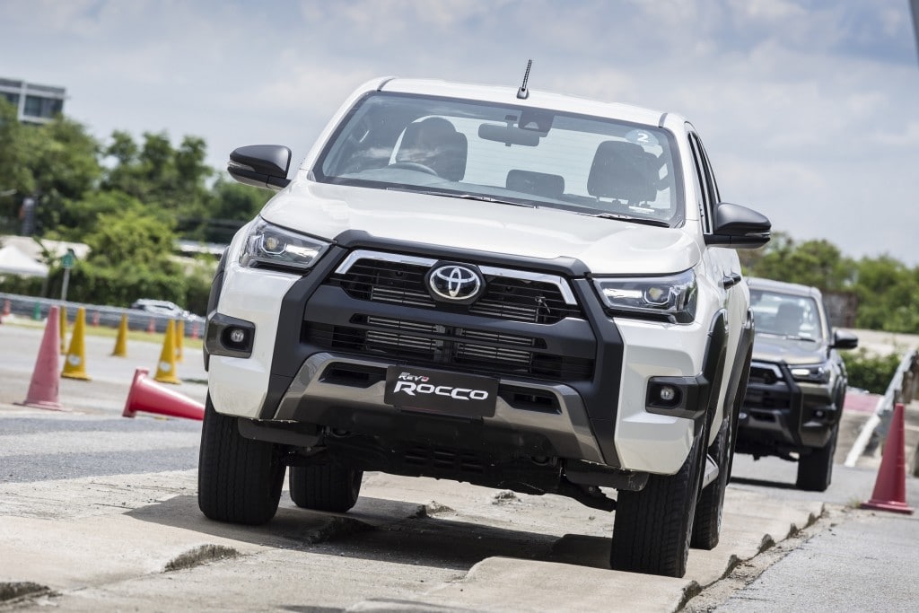 Toyota Hilux Revo Rocco Test Drive  (10)