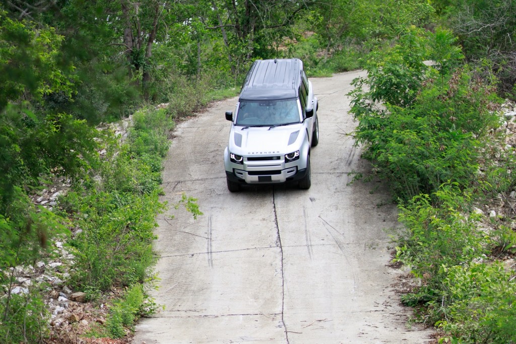 Land Rover Defender TestDrive (16)