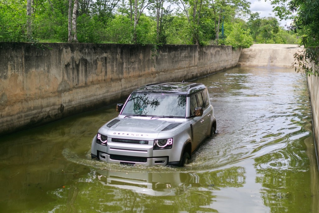 Land Rover Defender TestDrive (6)