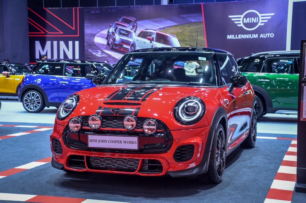 MINI GT Limited Edition (1)
