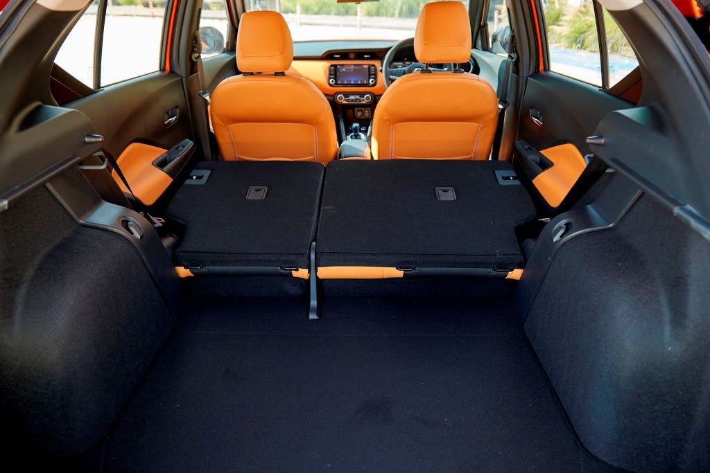 Interior 2-Tone Premiere Edition  (39)