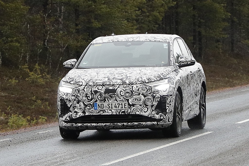 Spy shot of secretly tested future car