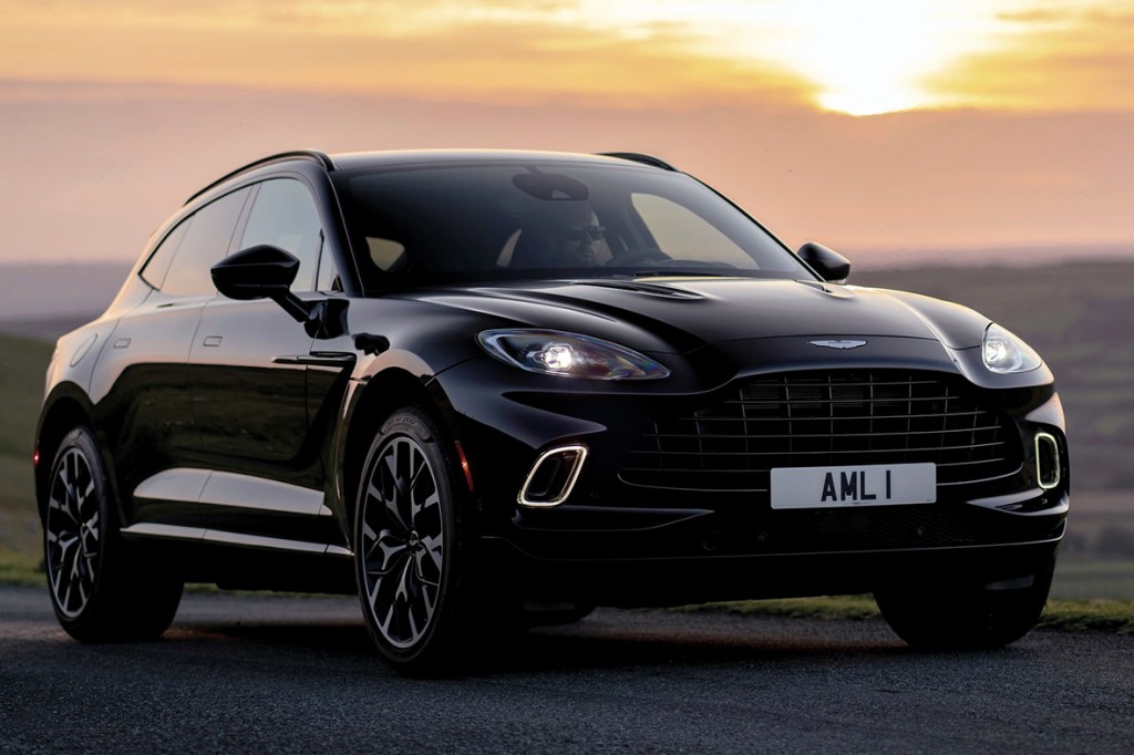 ASTON MARTIN DBX