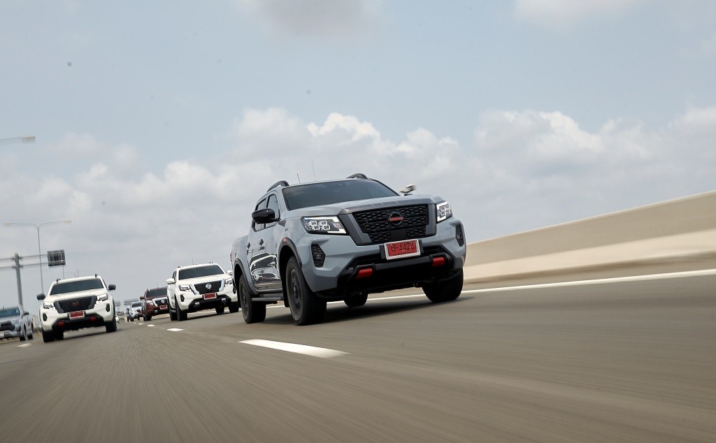 New NISSAN NAVARA_T3-21