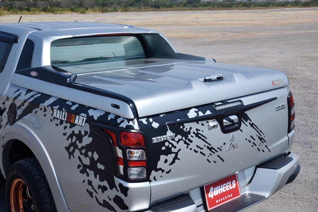 MITSUBISHI TRITON DOUBLE CAB PLUS