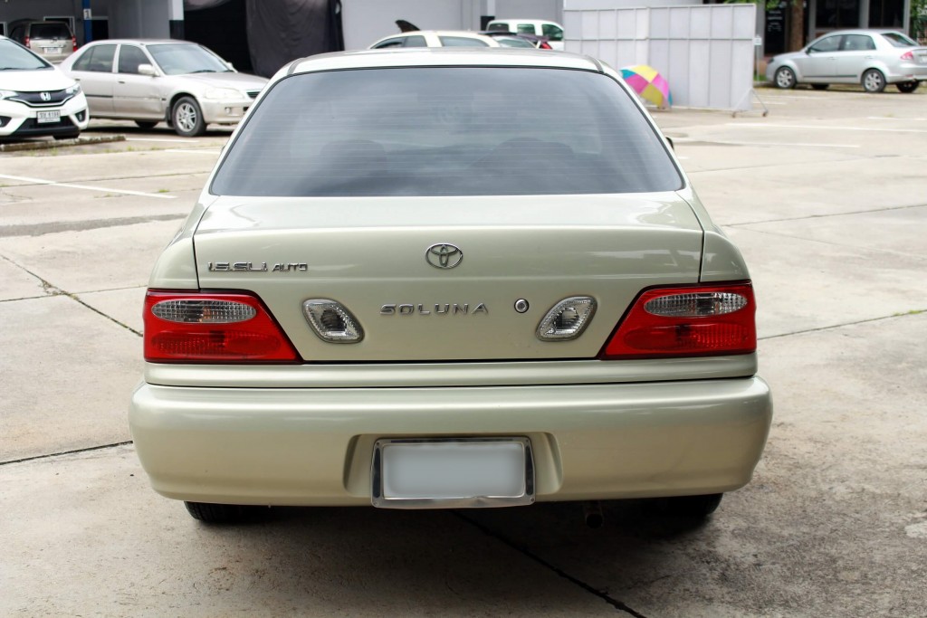 Toyota-Soluna-VHT329_05