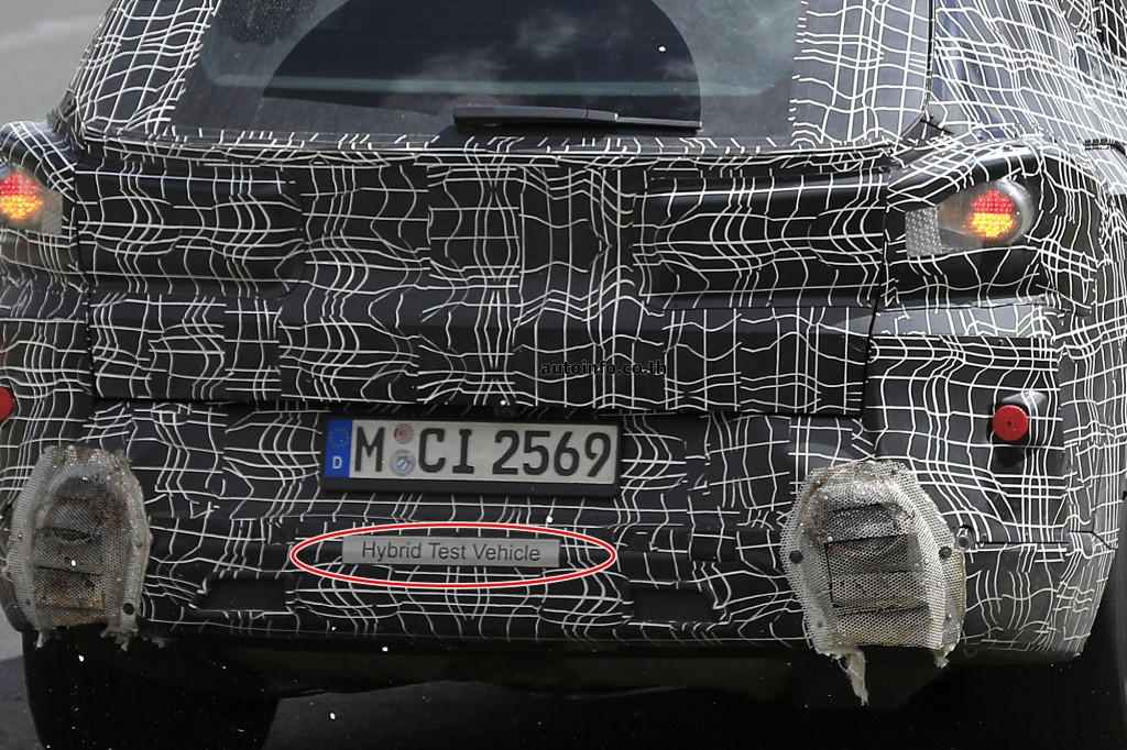 Spy shot of secretly tested future car