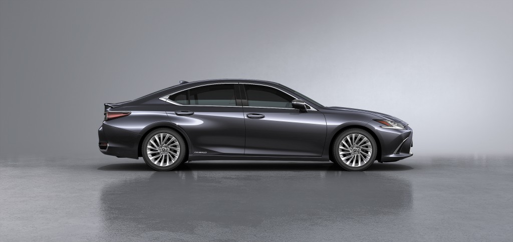 Lexus ES 300h (30)