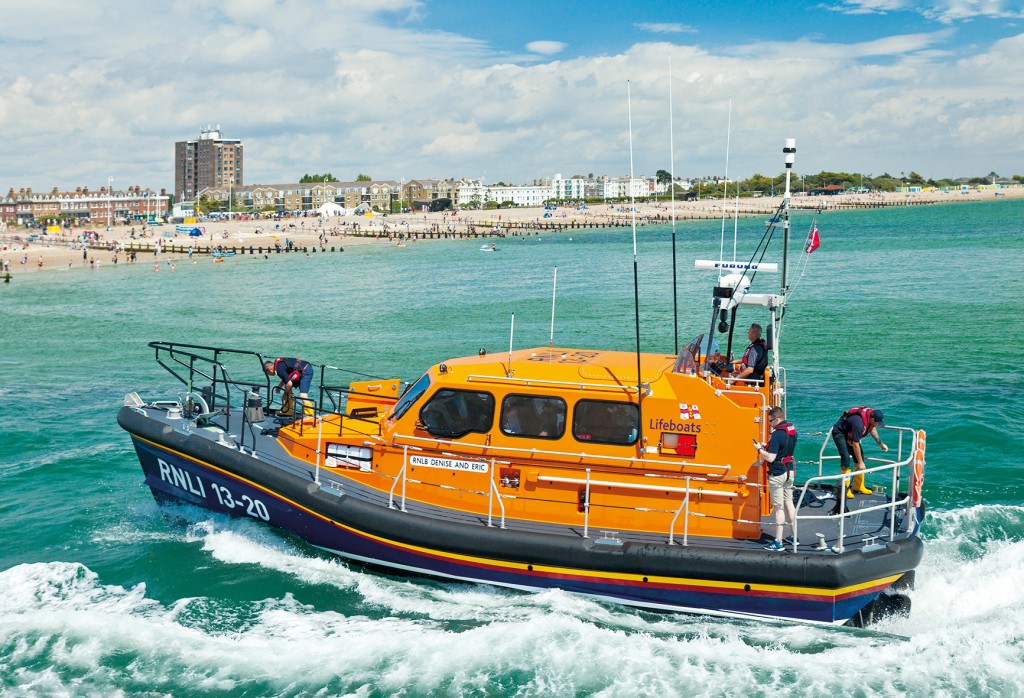 JGW4N3 RNLI Shannon class lifeboat entering Littlehampton along the river Arun.