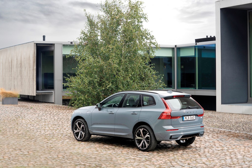 Volvo XC60 Recharge T8 AWD, Thunder Grey