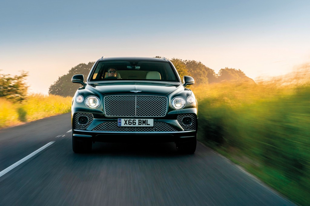 30.2 BENTLEY BENTAYGA HYBRID