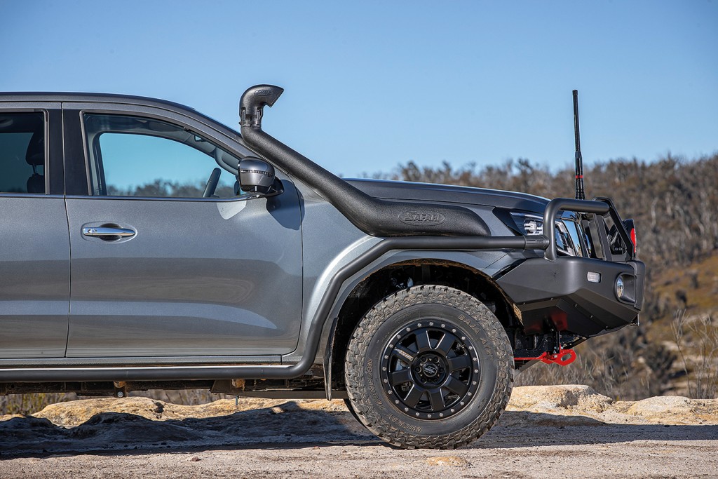 48.4 NISSAN NAVARA