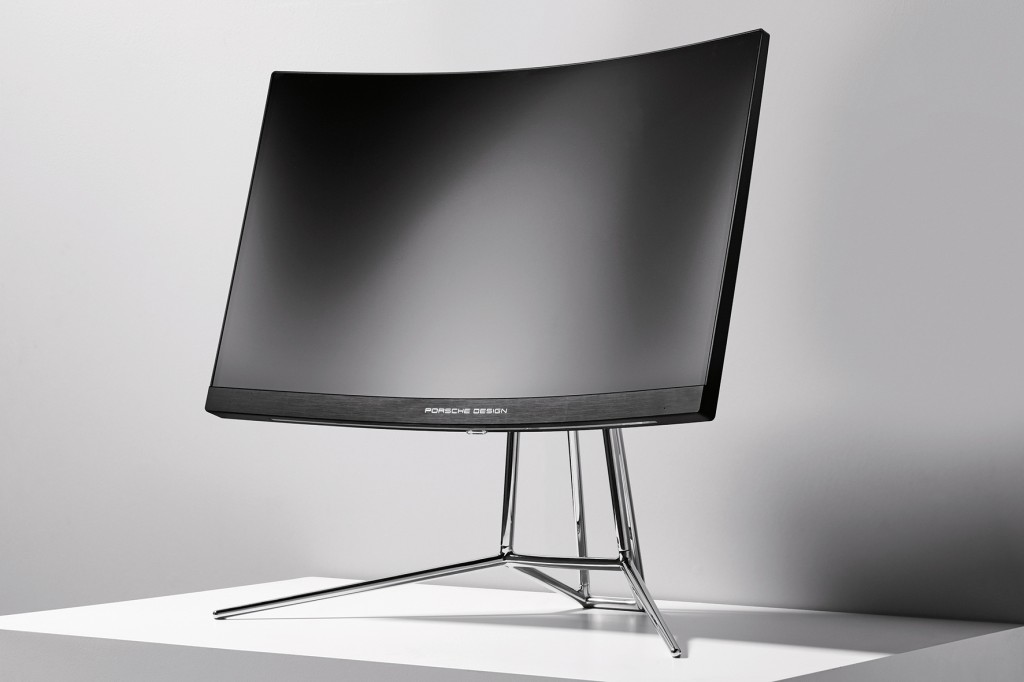 Porsche curved monitor