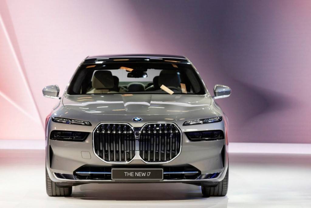 2023 All New 7-Series (3)