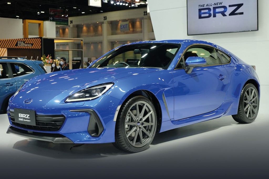 56.1 SUBARU BRZ AT