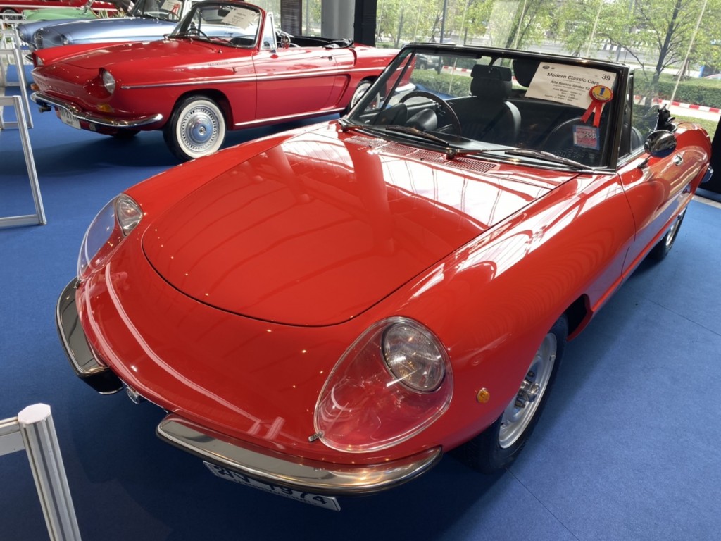 1. ฌัชธนัญชัย เกียรติวิทยาธร Alfa Romeo Spider S2 ปี 1974