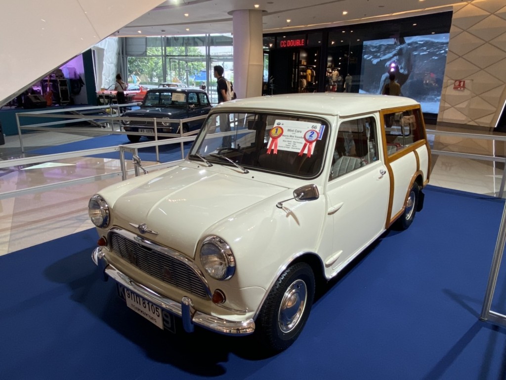 2.พนัย ควรสถาพร Morris Mini Traveller 1962