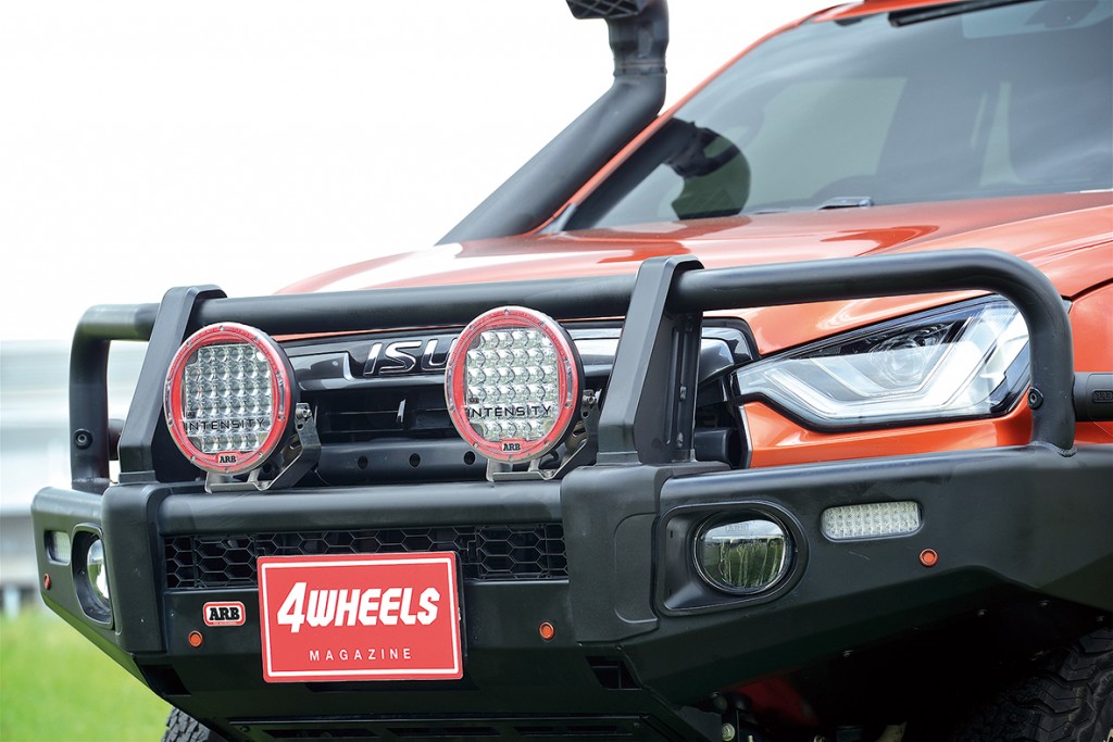 48.3 ISUZU D-MAX V-CROSS 4x4