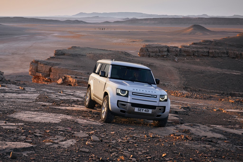 LAND ROVER DEFENDER 130