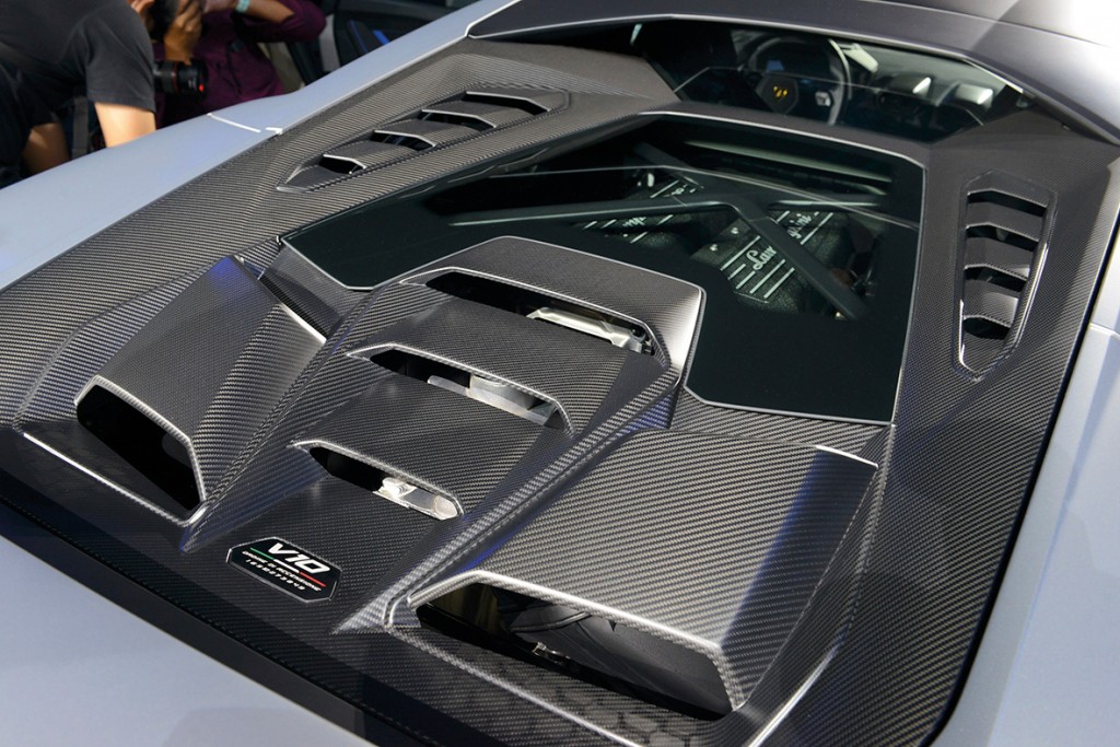 40.4 LAMBORGHINI HURACAN TECNICA