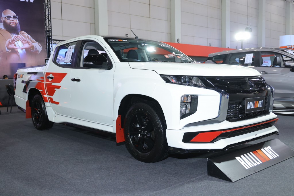 _Mitsubishi Triton Double Cab [Ralliart]