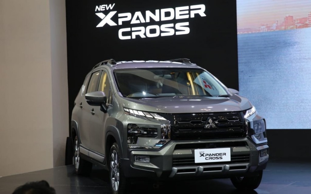 Mitsubishi  Xpander Cross  (18)