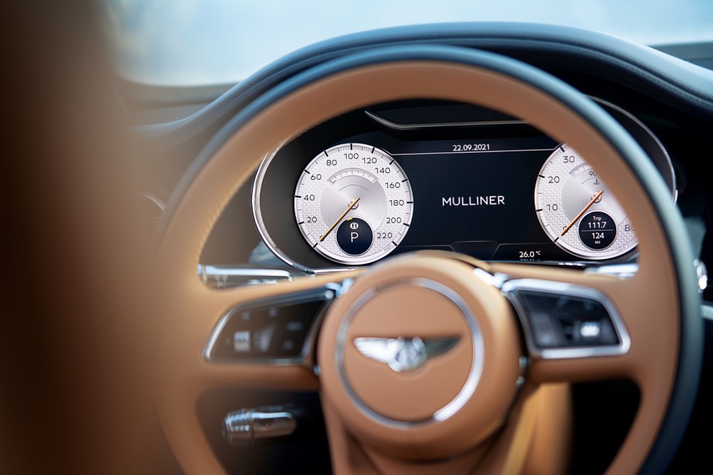 jpeg-Imagery_Flying Spur Mulliner_Flying Spur Mulliner - steering wheel (1)