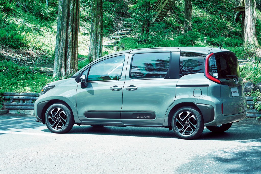 TOYOTA SIENTA