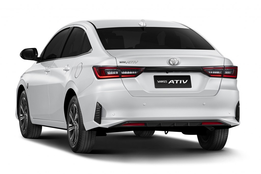 TOYOYA YARIS ATIV