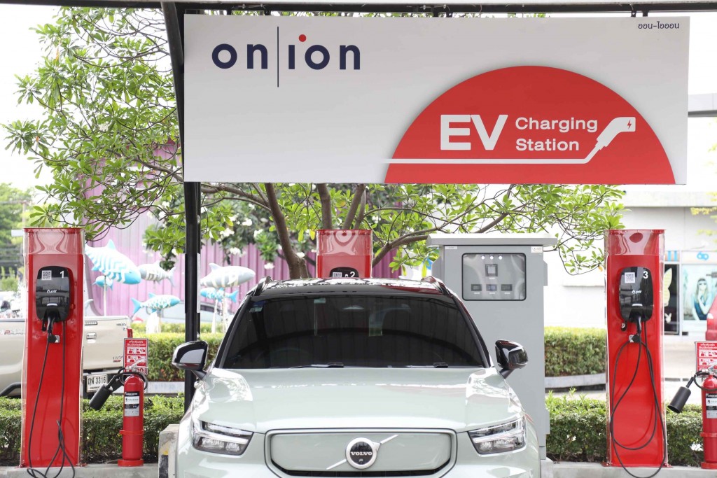 6C3C9322-AD14-4C74-8F06-4F6B06BDFBDE