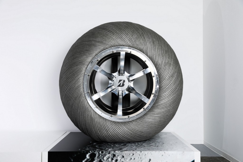 Bridgestone's Lunar Rover Tire_front CONCEPT