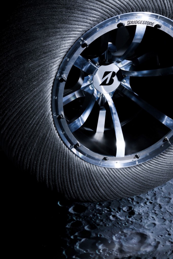 Bridgestone's Lunar Rover Tire_vertical CONCEPT