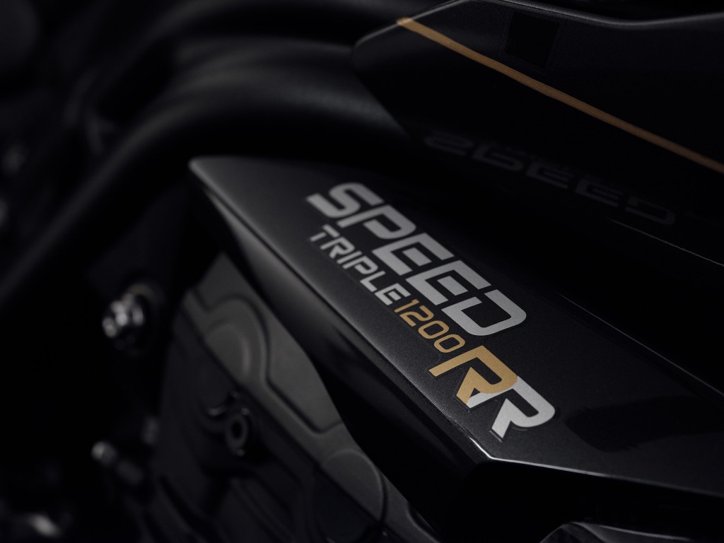 Details_Speed Triple 1200 RR Bond Edition (11)