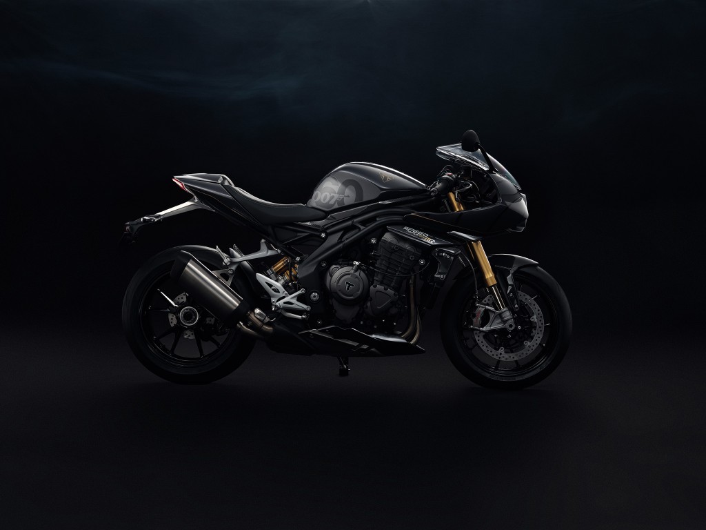 Speed Triple 1200 RR Bond Edition (3)