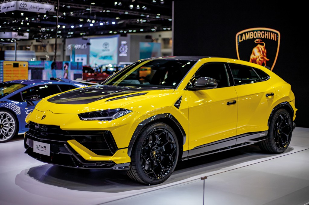 LAMBORGHINI URUS PERFORMANTE