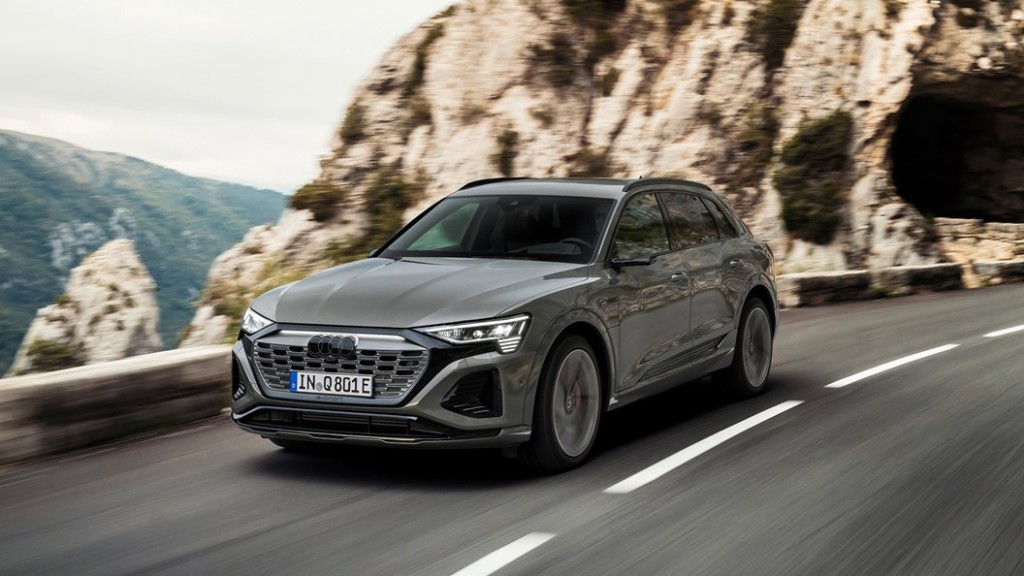 Audi Q8 e-Tron Facelift 2023  (18)