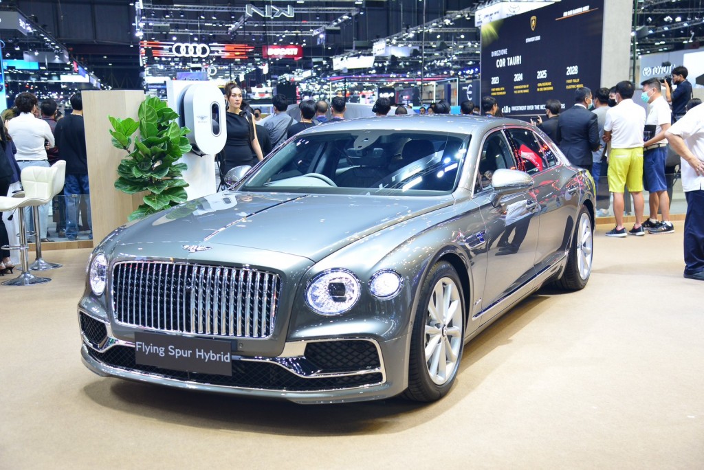 LINE_ALBUM_BENTLEY_221203_4