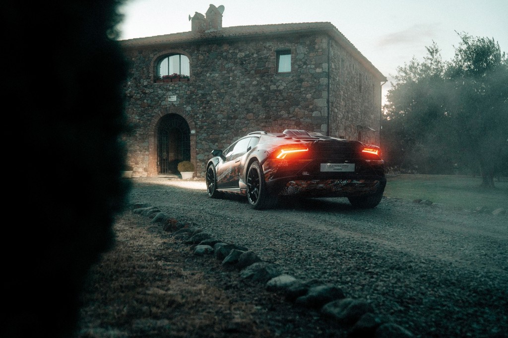 LAMBORGHINI HURACAN STERRATO