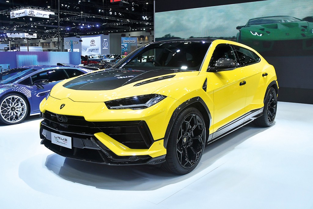 LAMBORGHINI URUS PERFORMANTE