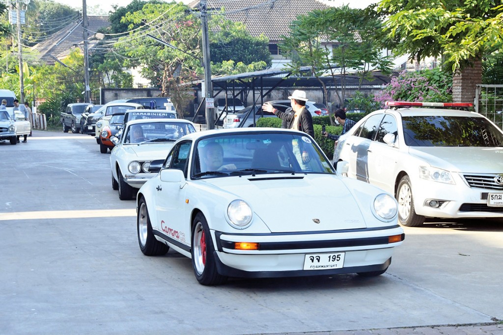 PORSCHE 911 CARRERA 3.2 CLUB SPORT ปี 1988