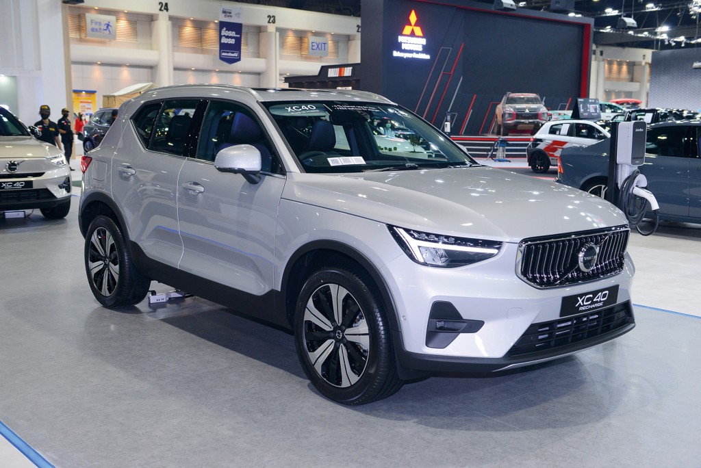 VOLVO XC40 RECHARGE T5 PLUG-IN HYBRID