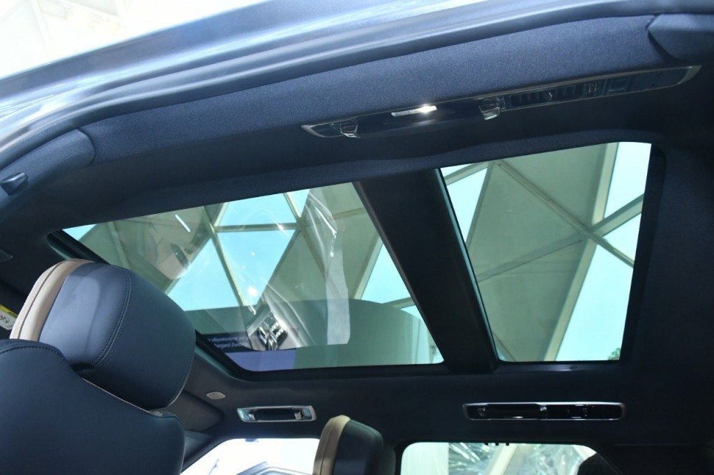 LINE_ALBUM_NEW RANGE   ROVER SPORT_2305055