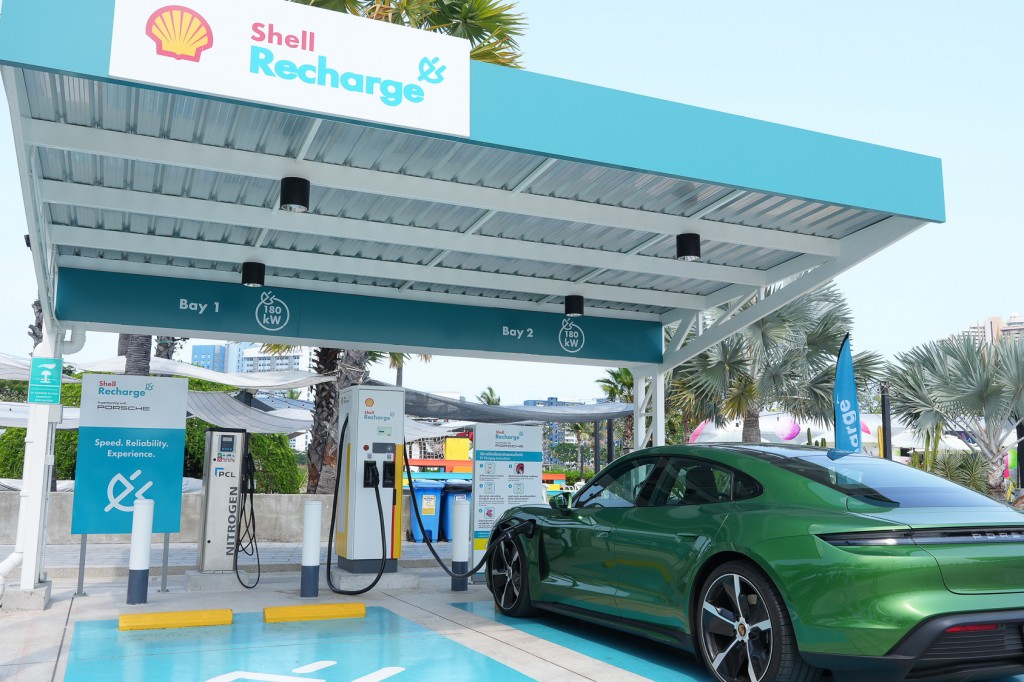 Shell EV Recharge_04