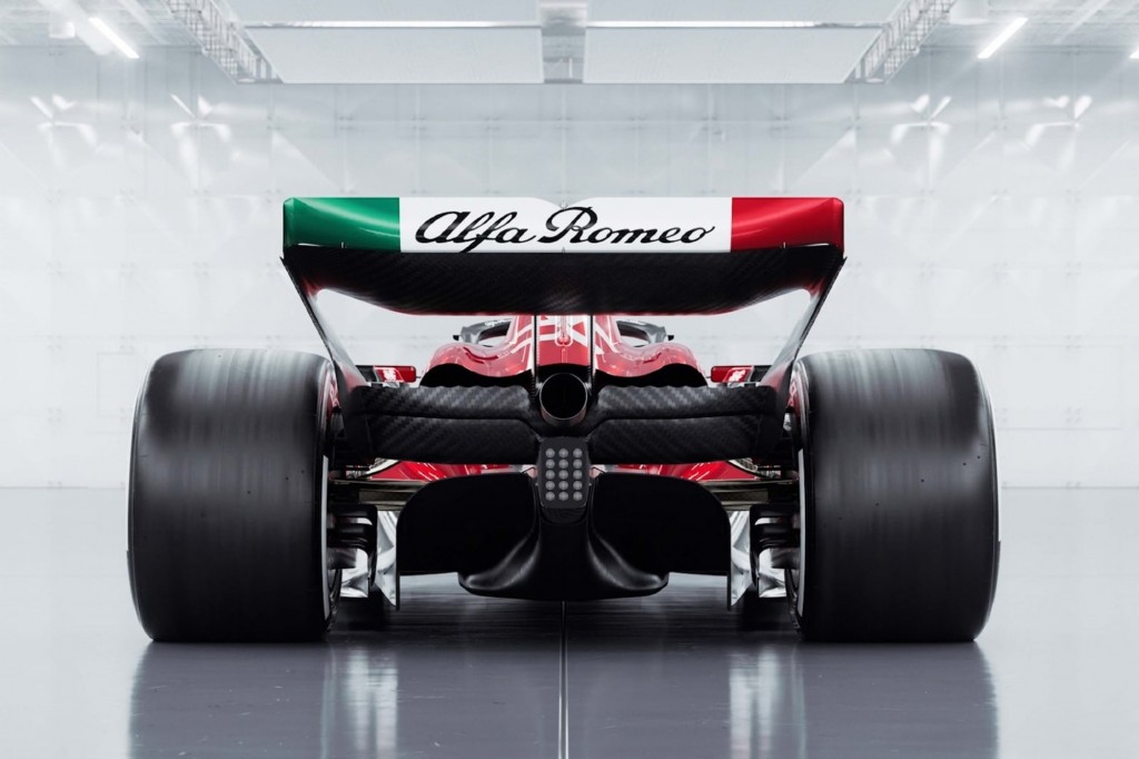 38 Alfa and Haas F1 team up 66