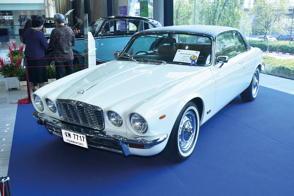 86.28 JAGUAR XJC ปี 1976 copy