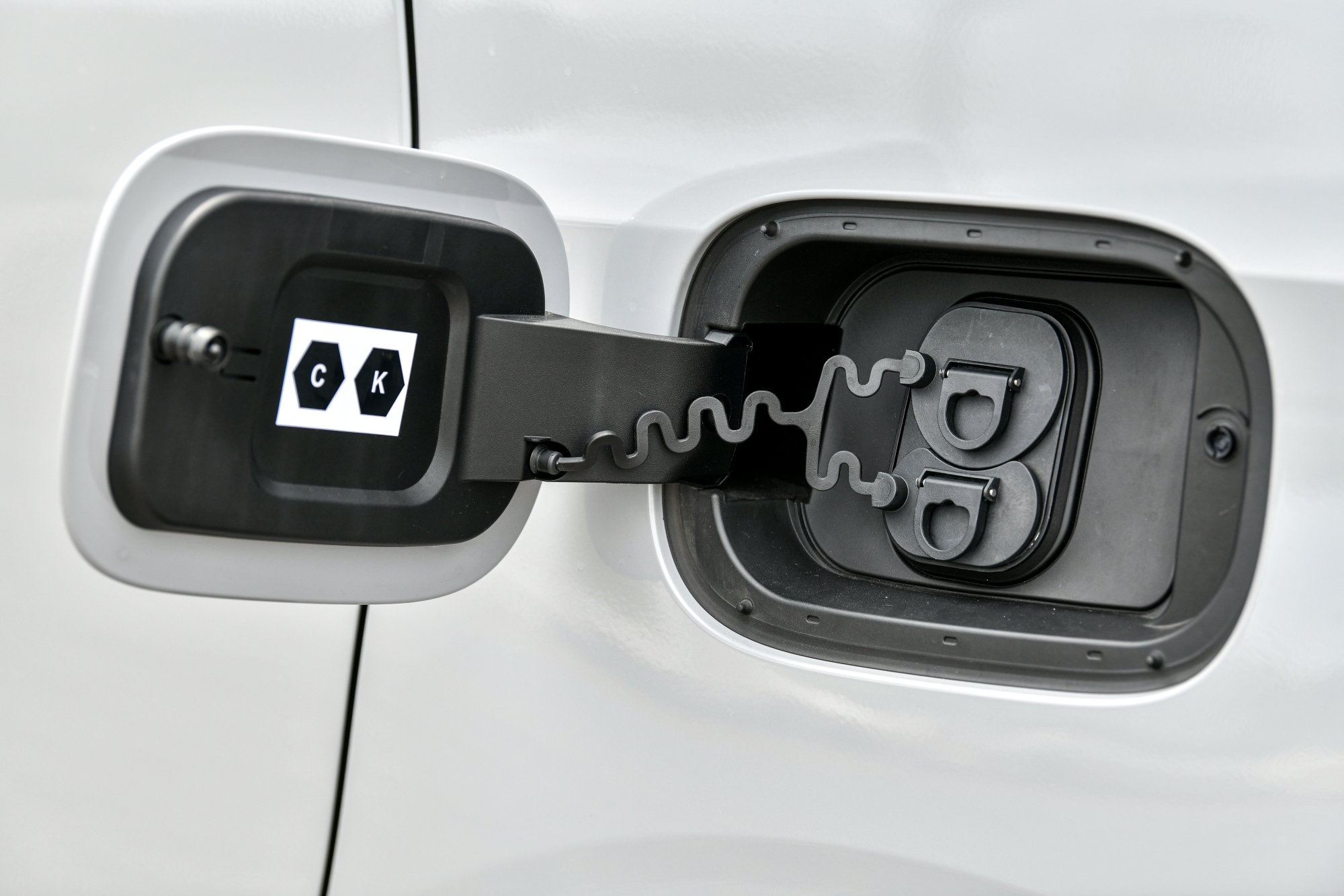 MG MAXUS 9 MG ES TEST DRIVE AUTOINFO ONLINE 2023 (14)